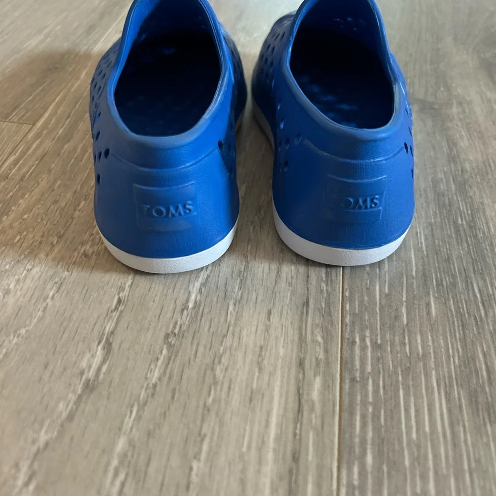 Toms comfortable stylish